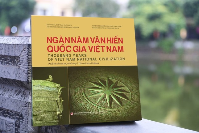 Cuốn sách được Tổng Bí thư Nguyễn Phú Trọng đọc trong ngày cuối điều trị ảnh 3