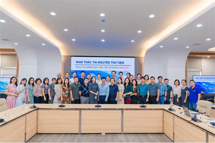 Thư viện Đại học Công nghiệp Hà Nội tổ chức tập huấn khai thác tài nguyên thư viện cho giảng viên