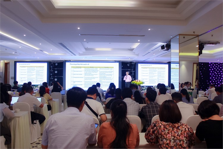 Thư viện Đại học Công nghiệp Hà Nội tham gia tập huấn về bảo quản tài nguyên thông tin số tại Huế