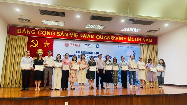 Thư viện Đại học Công nghiệp Hà Nội tích cực tham gia Khóa học Trí tuệ nhân tạo cho chuyên gia thông tin và thư viện
