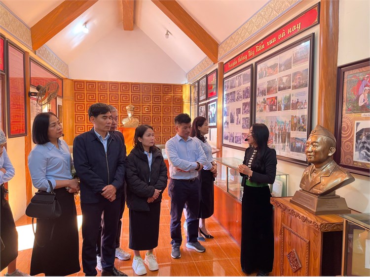 Chi bộ Trung tâm Thông tin – Thư viện, Trường Đại học Công nghiệp Hà Nội tổ chức sinh hoạt thực tế tại Phú Thọ – Sơn La, tăng cường giáo dục truyền thống và bồi dưỡng lý tưởng cách mạng
