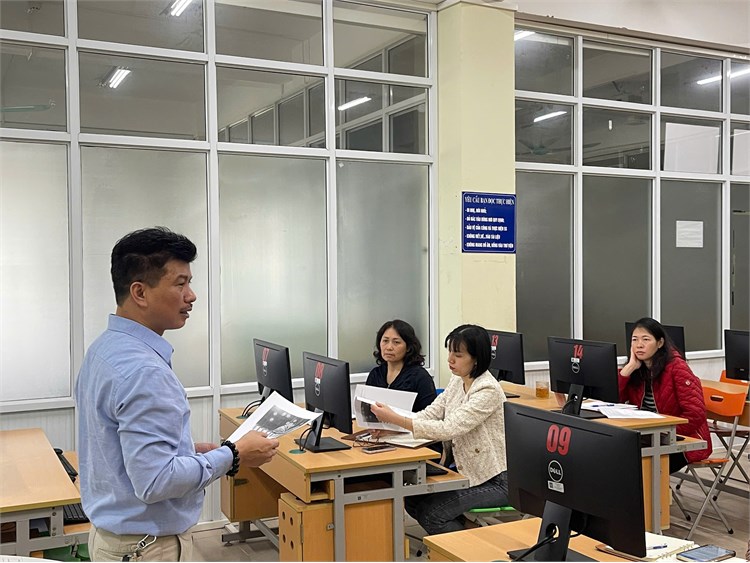 Thư viện Đại học Công nghiệp Hà Nội: Tập huấn “Xây dựng nội dung chuyên mục ‘Góc tư vấn’ bằng các công cụ AI”