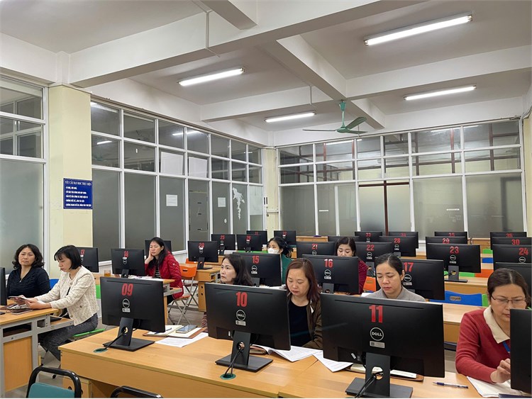 Thư viện Đại học Công nghiệp Hà Nội: Tập huấn “Xây dựng nội dung chuyên mục ‘Góc tư vấn’ bằng các công cụ AI”