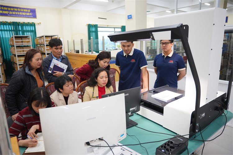 Đầu tư trang thiết bị hiện đại – Thư viện Đại học Công nghiệp Hà Nội đáp ứng yêu cầu chuyển đổi số trong giáo dục đại học