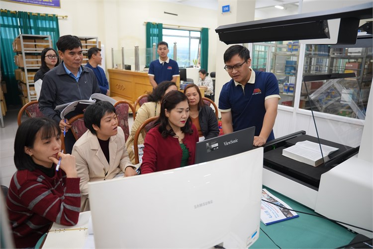 Đầu tư trang thiết bị hiện đại – Thư viện Đại học Công nghiệp Hà Nội đáp ứng yêu cầu chuyển đổi số trong giáo dục đại học