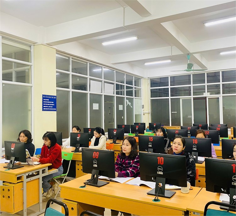 Tập huấn nâng cao năng lực tìm tin theo yêu cầu: Chuẩn hóa quy trình – làm chủ chiến lược – siết chặt bản quyền