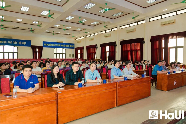 Hướng dẫn học viên cao học khai thác tài nguyên thông tin thư viện: Nâng cao năng lực nghiên cứu trong kỷ nguyên số