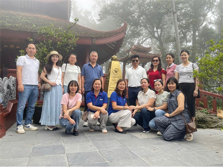 Trung tâm Thông tin - Thư viện Đại học Công nghiệp Hà Nội tổ chức chương trình sinh hoạt học tập hè năm 2026: Gắn kết tập thể, bồi đắp truyền thống, lan tỏa giá trị văn hóa công đoàn