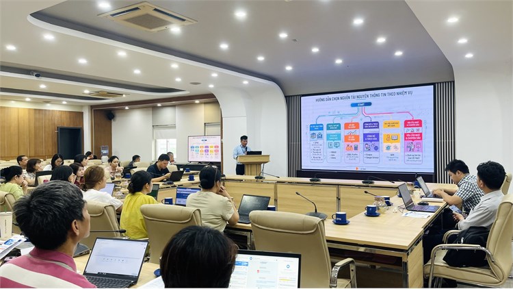 Đại học Công nghiệp Hà Nội tập huấn khai thác tài nguyên thông tin phục vụ giảng dạy, học tập và nghiên cứu khoa học năm 2026