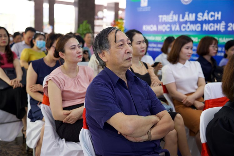 Thư viện Đại học Công nghiệp Hà Nội tham dự Hội thảo “Xu hướng công nghệ trong thư viện hiện đại”