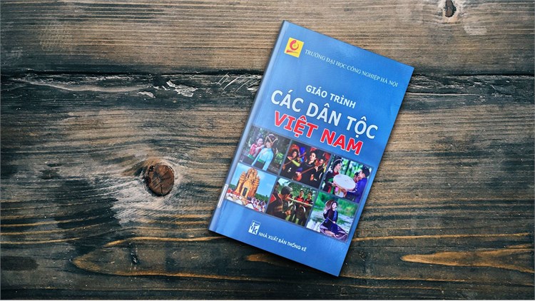 Chuyên mục Đọc sách cùng bạn: Giáo trình Các dân tộc Việt Nam
