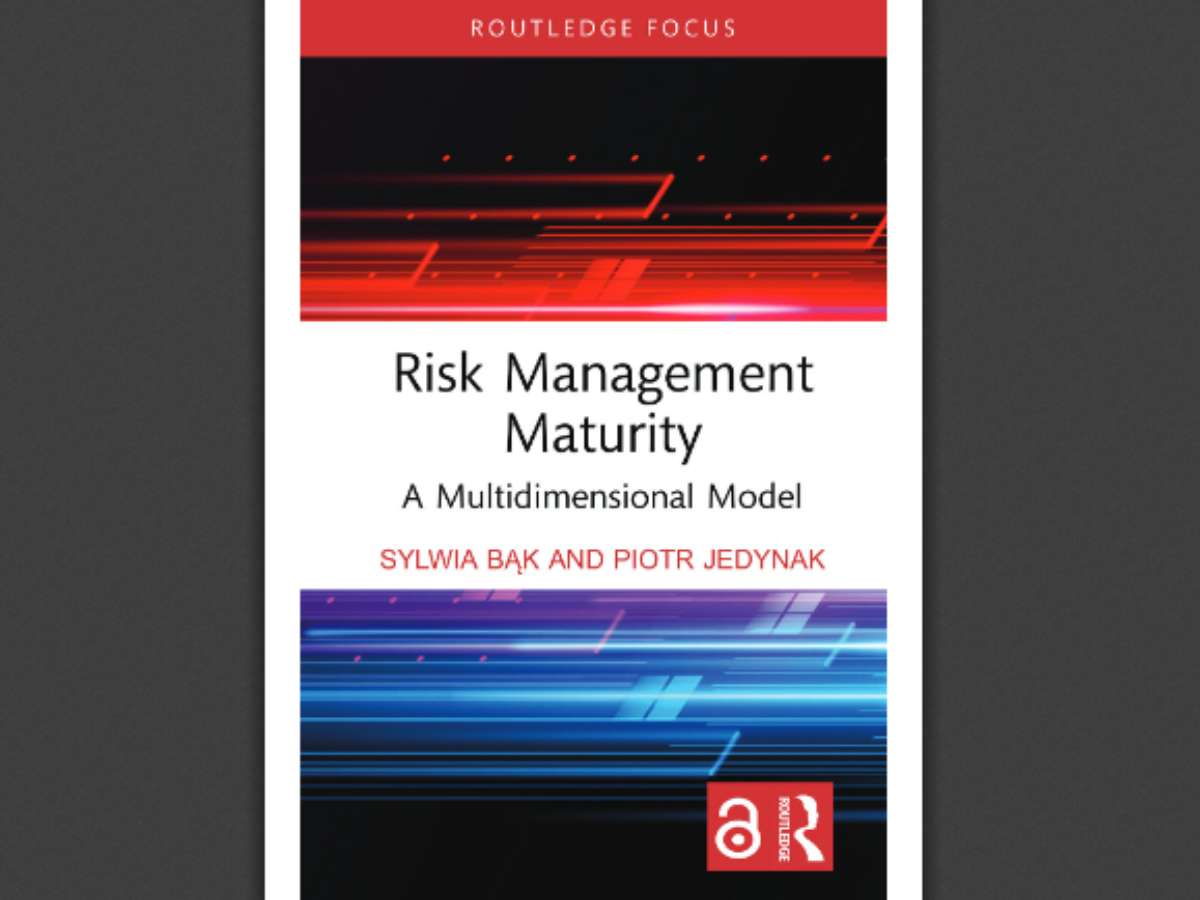 Risk Management Maturity: A Multidimensional Model