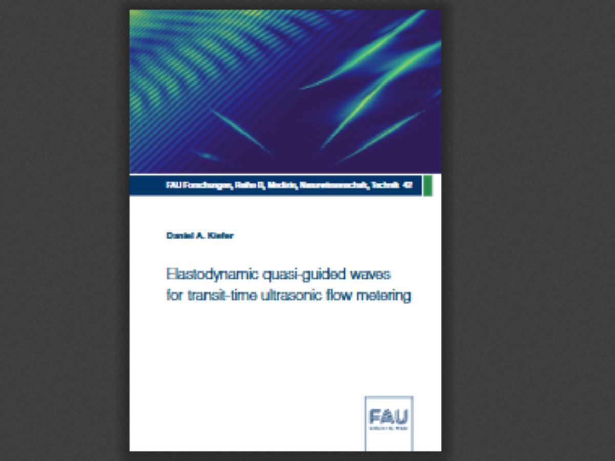 Elastodynamic quasi-guided waves for transit-time ultrasonic flow metering