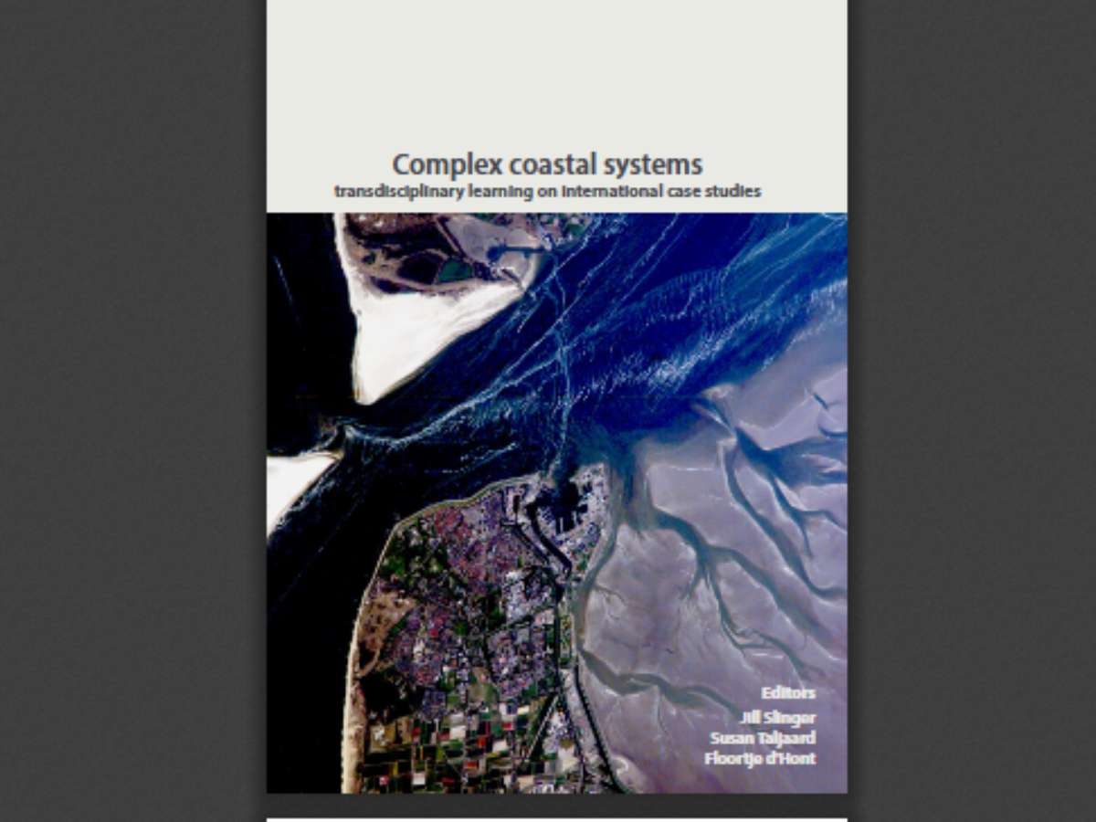 Complex Coastal Systems: transdisciplinary learning on international case studies