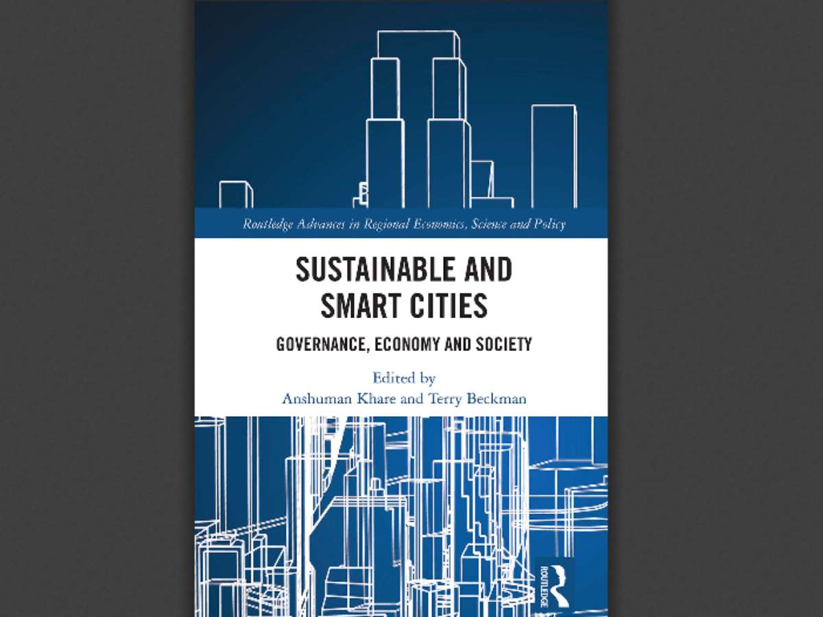 Sustainable and Smart Cities: Governance, Economy and Society